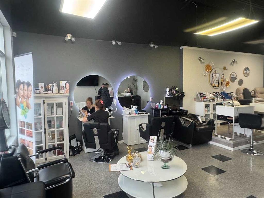 Picture for #33, 3131 27 Street 