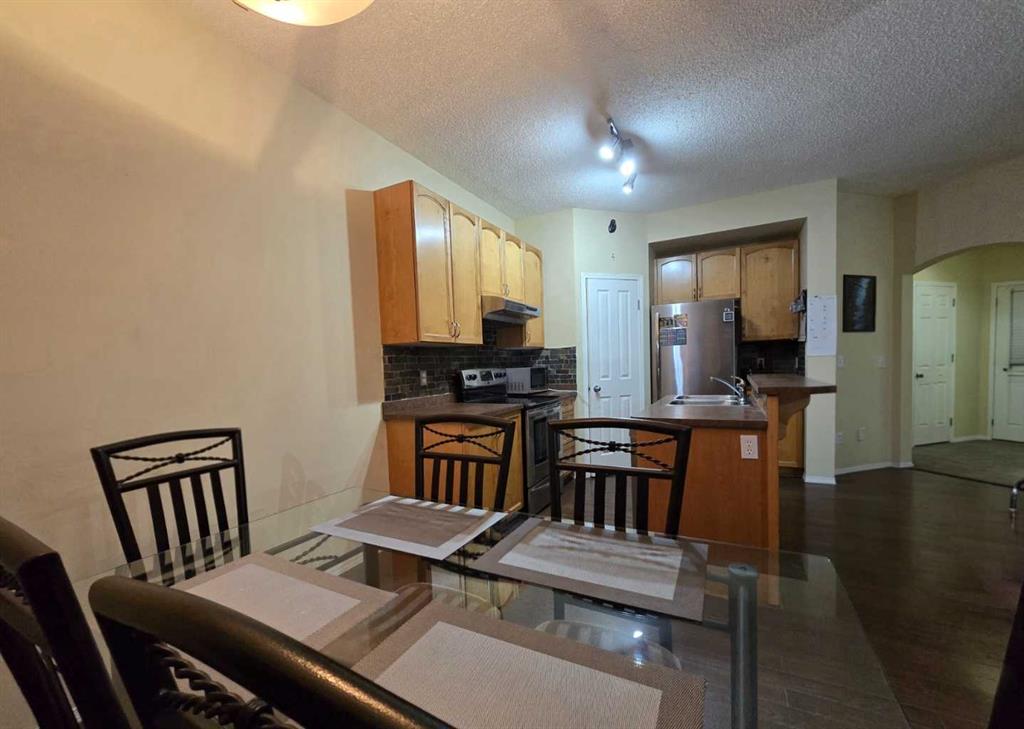 Picture for 13 Tuscany Ridge Mews NW