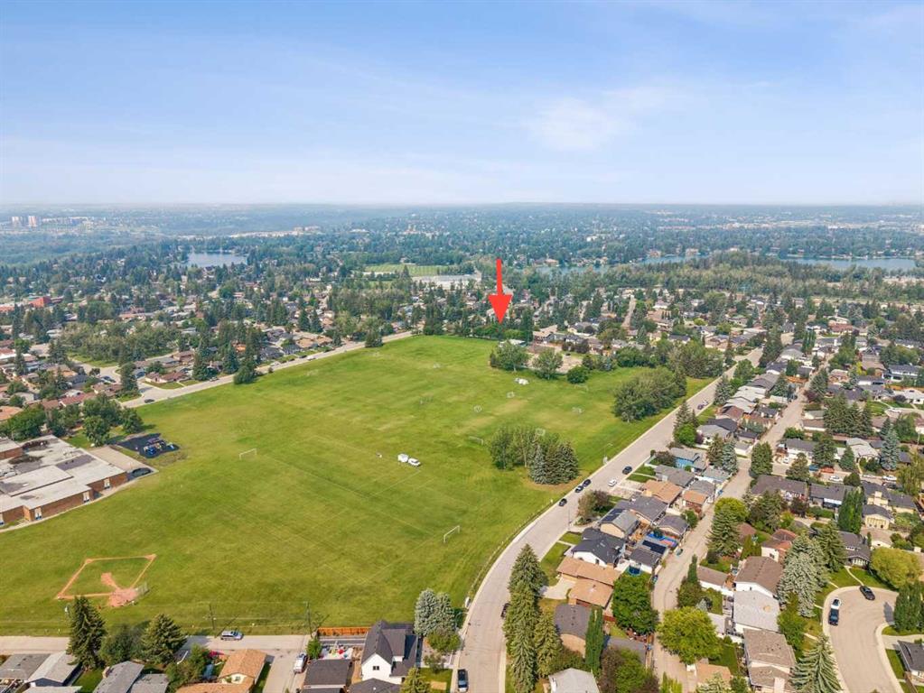 Picture for 856 Lake Twintree Crescent SE