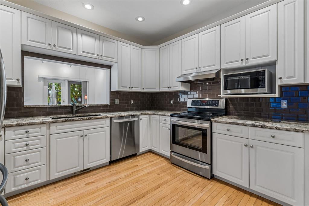 Picture for 16 Varsity Estates Gardens NW