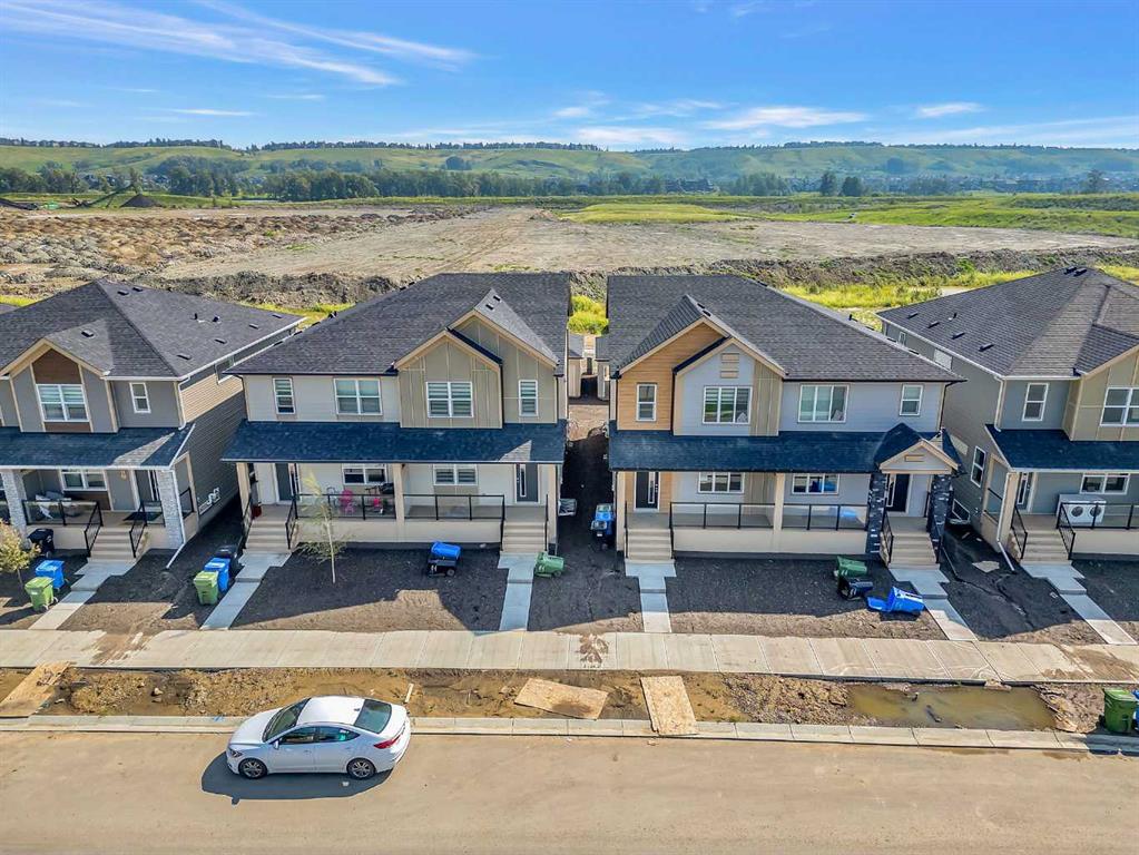 Picture for 822, 826, 830, 834 Wolf Willow Boulevard SE