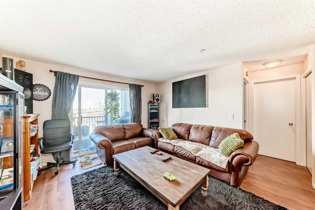 Picture for 1317, 6224 17 Avenue SE