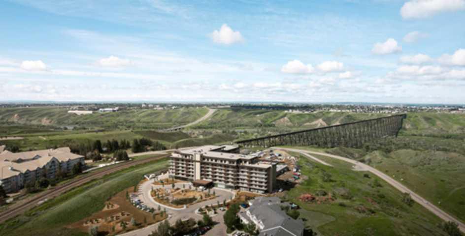 Picture for 210, 102 Scenic Drive N