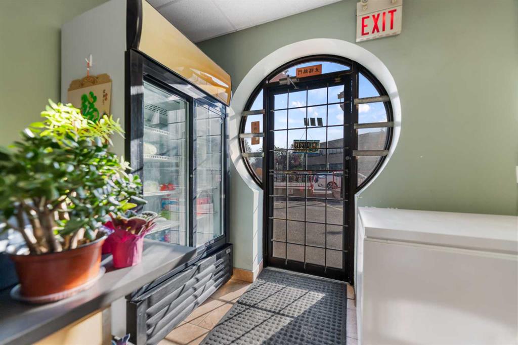 Picture for 221 1 Street SE