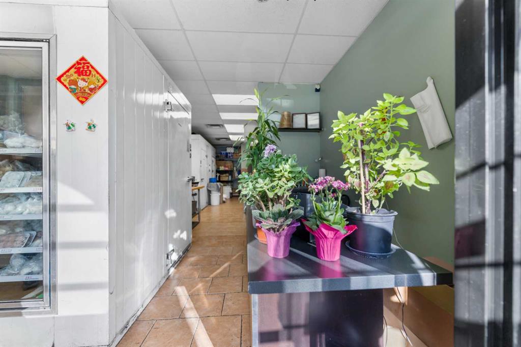 Picture for 221 1 Street SE