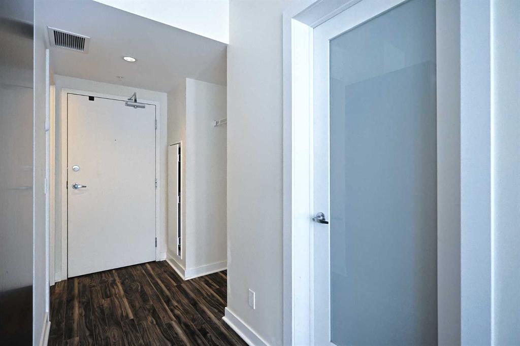 Picture for 904, 10 Brentwood Common NW