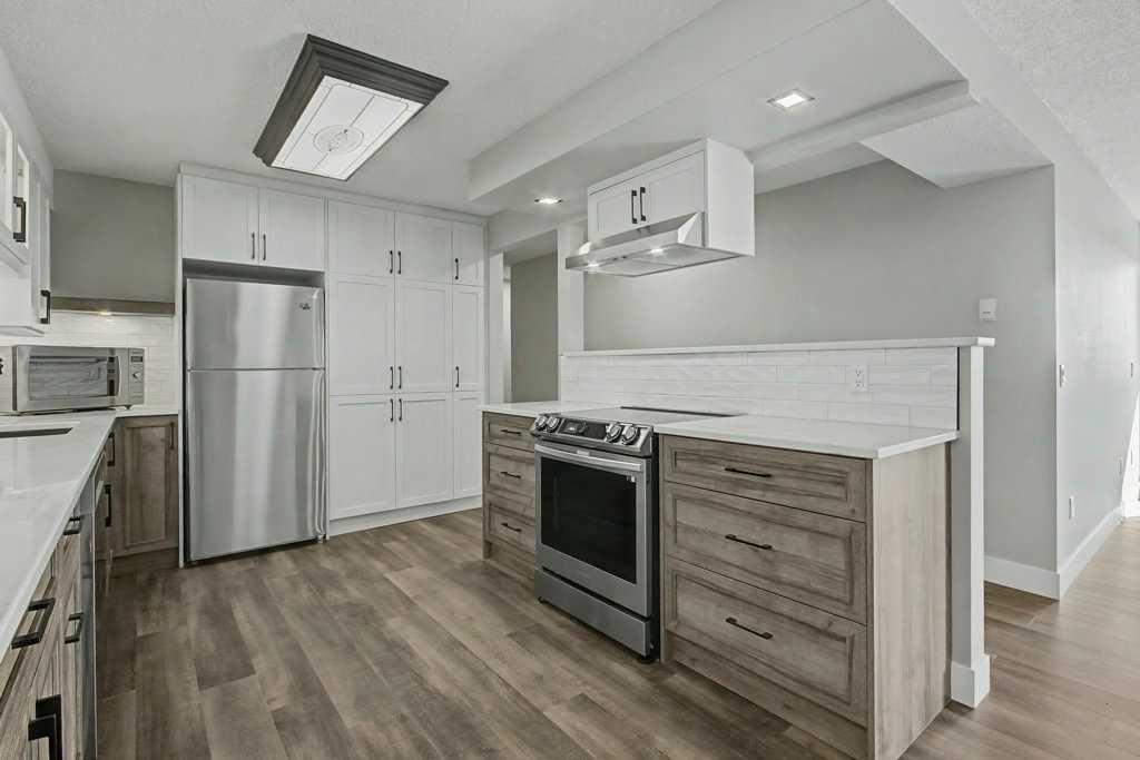 Picture for 602, 320 Meredith Road NE