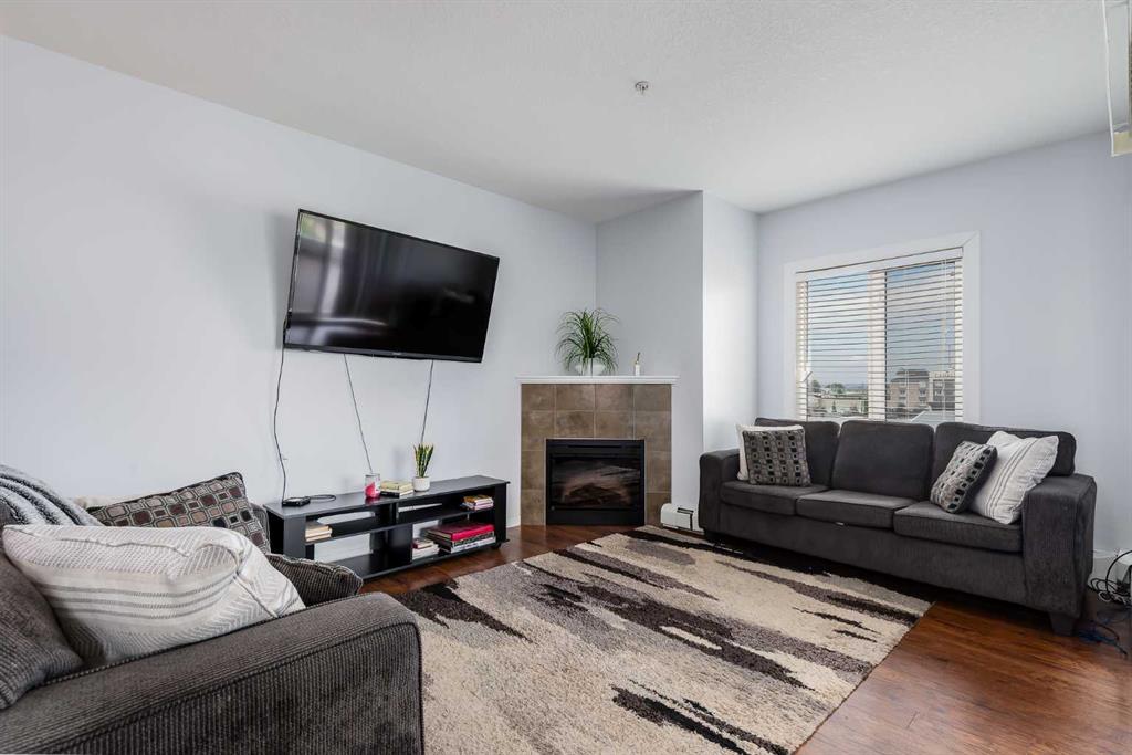 Picture for 1318, 604 East Lake Boulevard NE