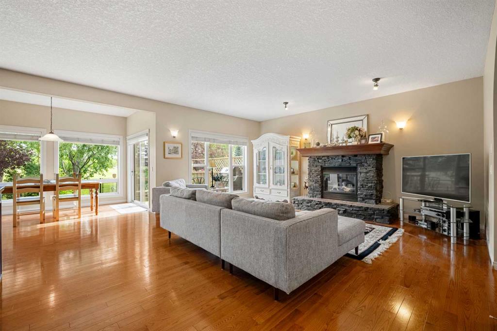 Picture for 50 Springborough Crescent SW