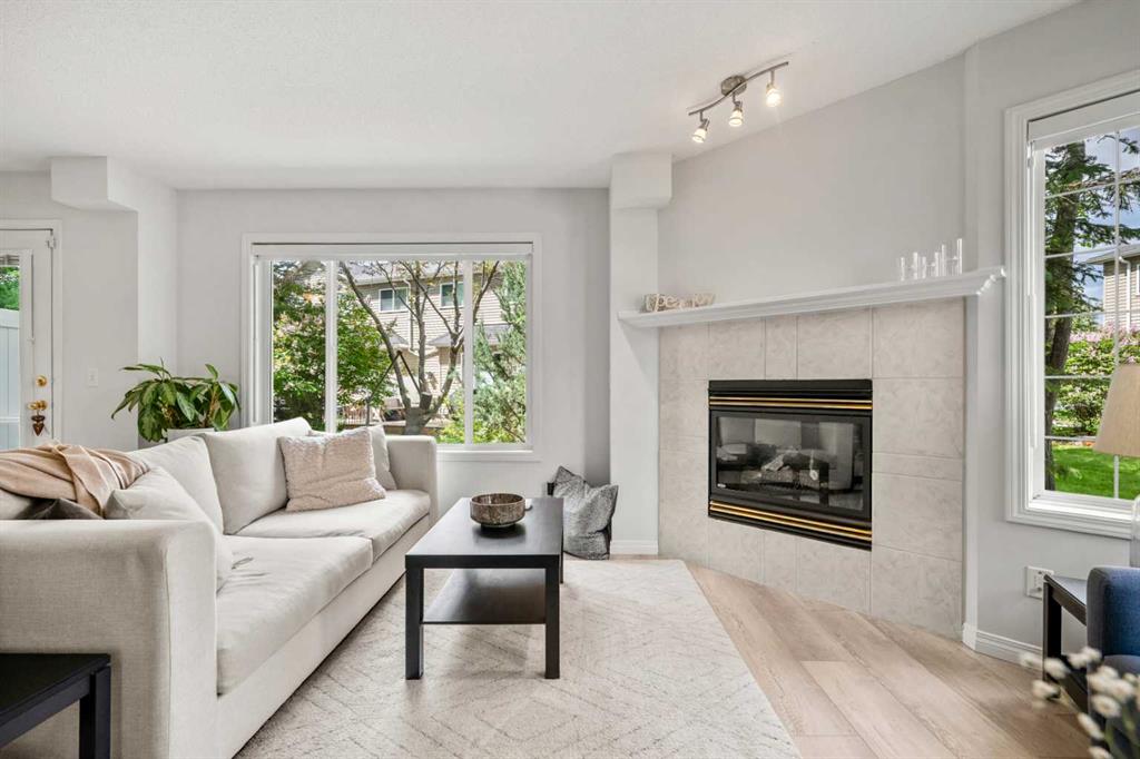 Picture for 40 Chaparral Ridge Terrace SE