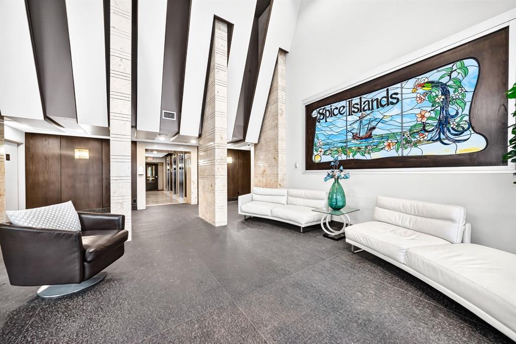 Picture for 1405, 99 Spruce Place SW