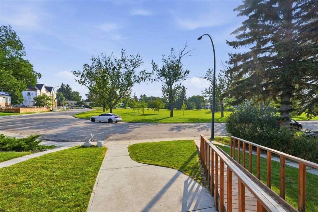 Picture for 20 Rossburn Crescent SW