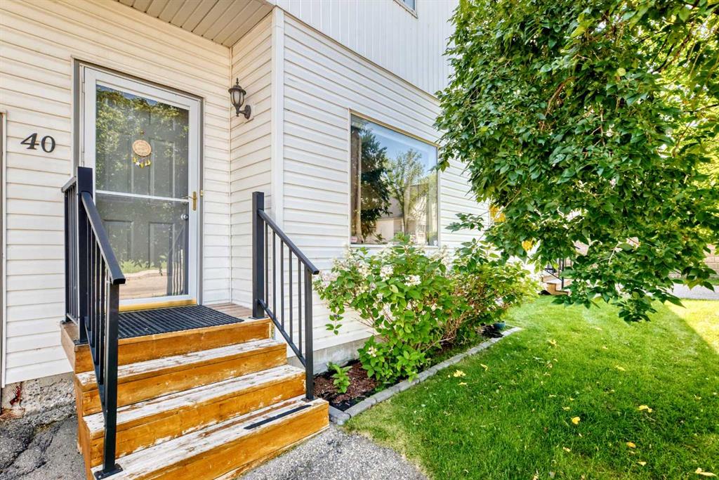 Picture for 40, 200 Hidden Hills Terrace NW
