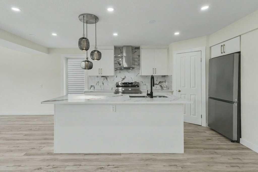 Picture for 176 Covehaven Road NE
