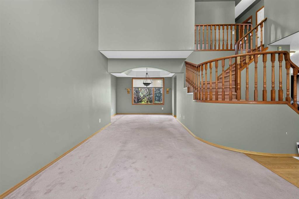 Picture for 148 Sierra Madre Crescent SW