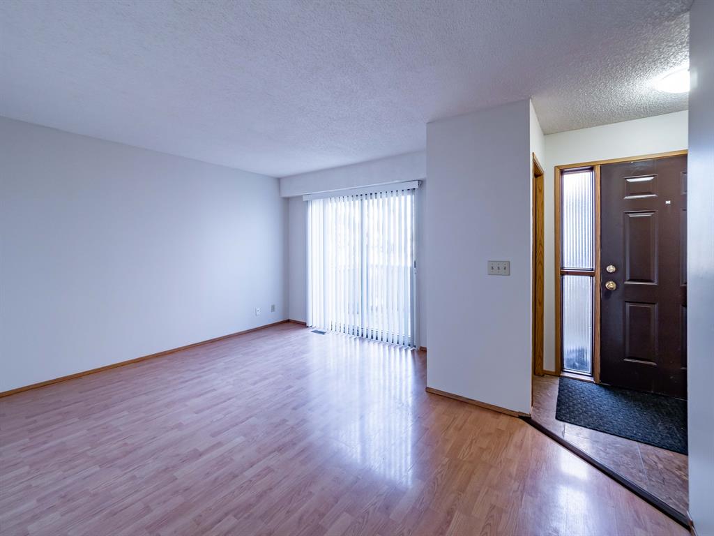 Picture for 305 Waddy LANE 