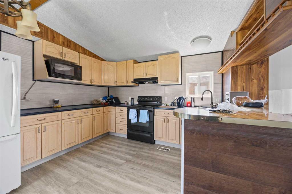 Picture for 322, 6220 17 Avenue SE