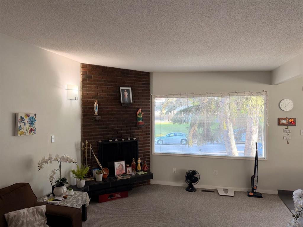 Picture for 11129 - 11131 Sacramento Drive SW