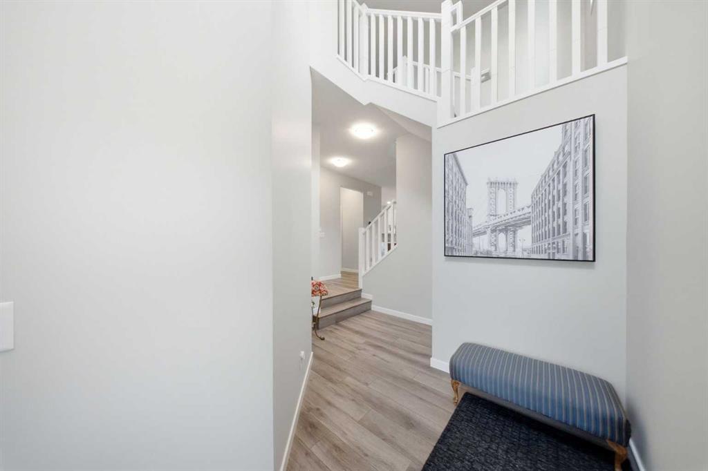 Picture for 234 Carringsby Way N