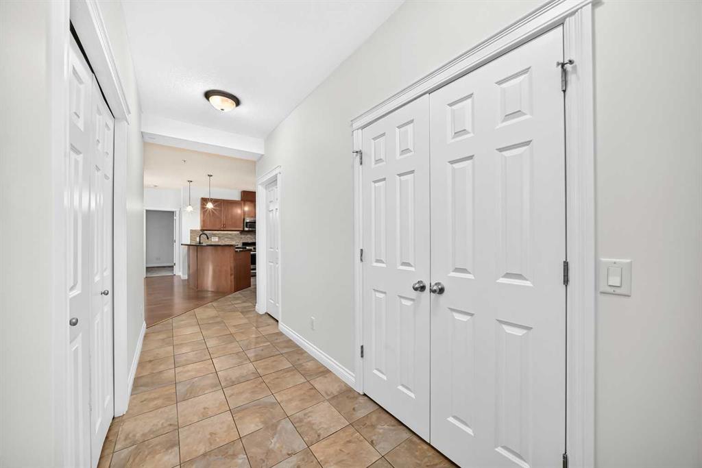 Picture for 103, 4 Hemlock Crescent SW