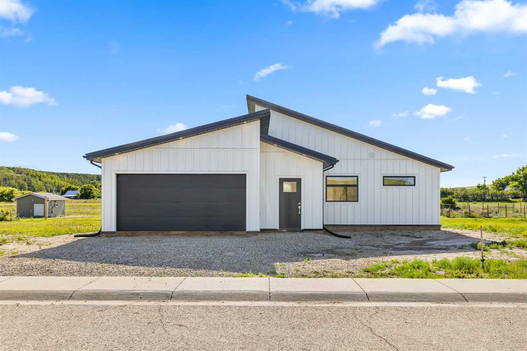 Picture for 8 Diamond Valley Close 