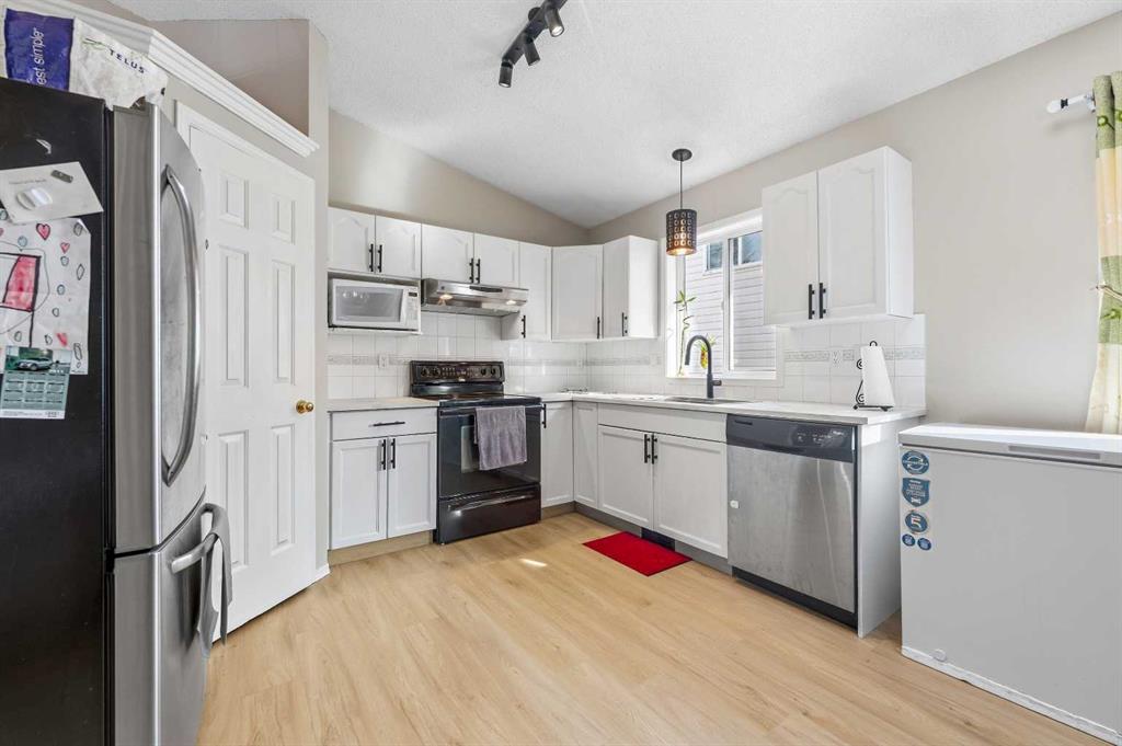 Picture for 34 Applestone Park SE