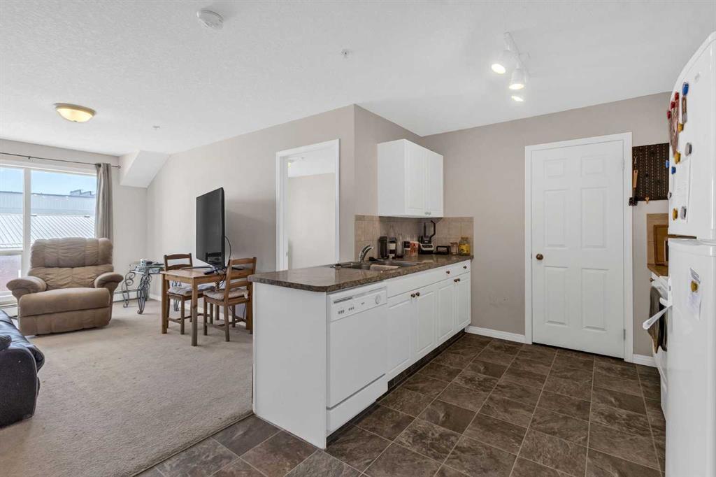Picture for 207, 1010 Railway Street 
