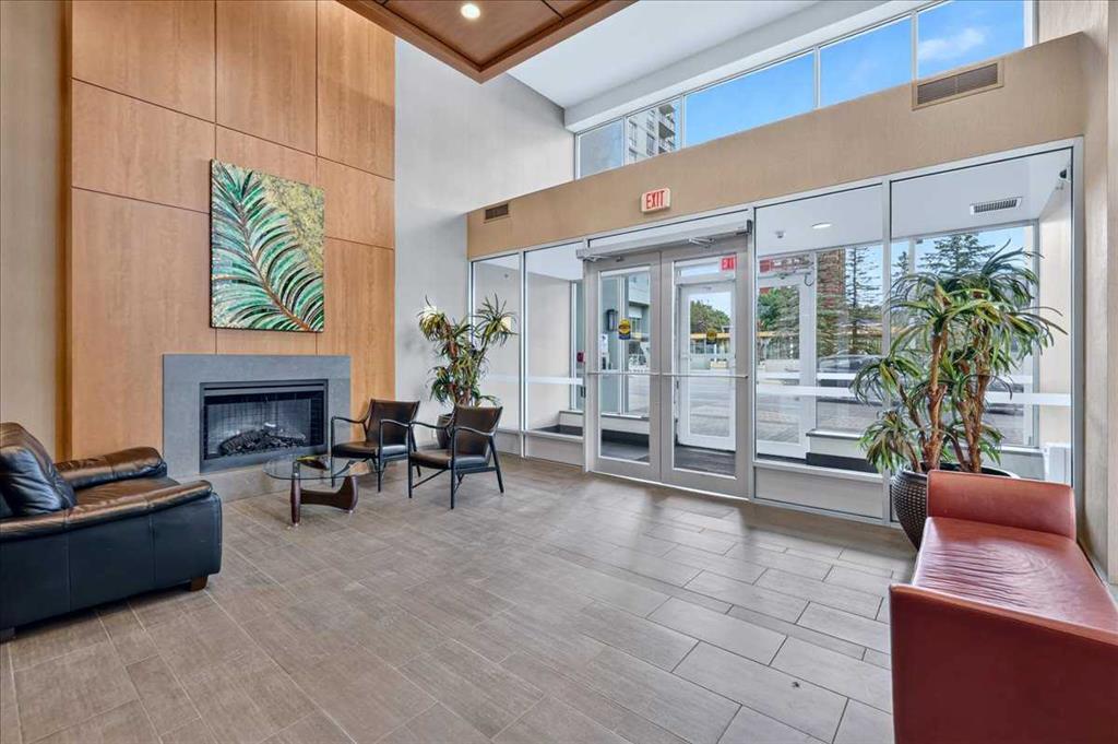 Picture for 801, 77 Spruce Place SW