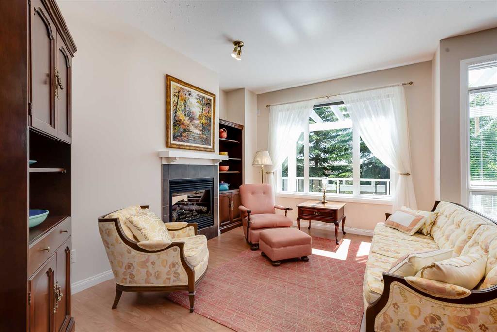 Picture for 66 Royal Manor NW