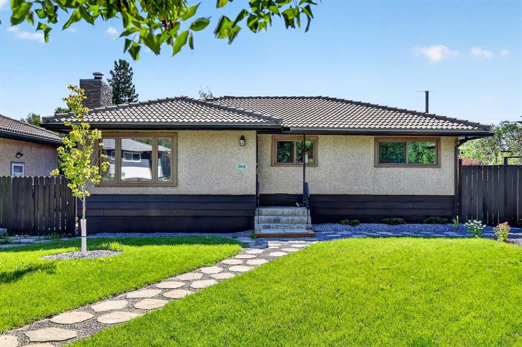 Picture for 2018 Cottonwood Crescent SE