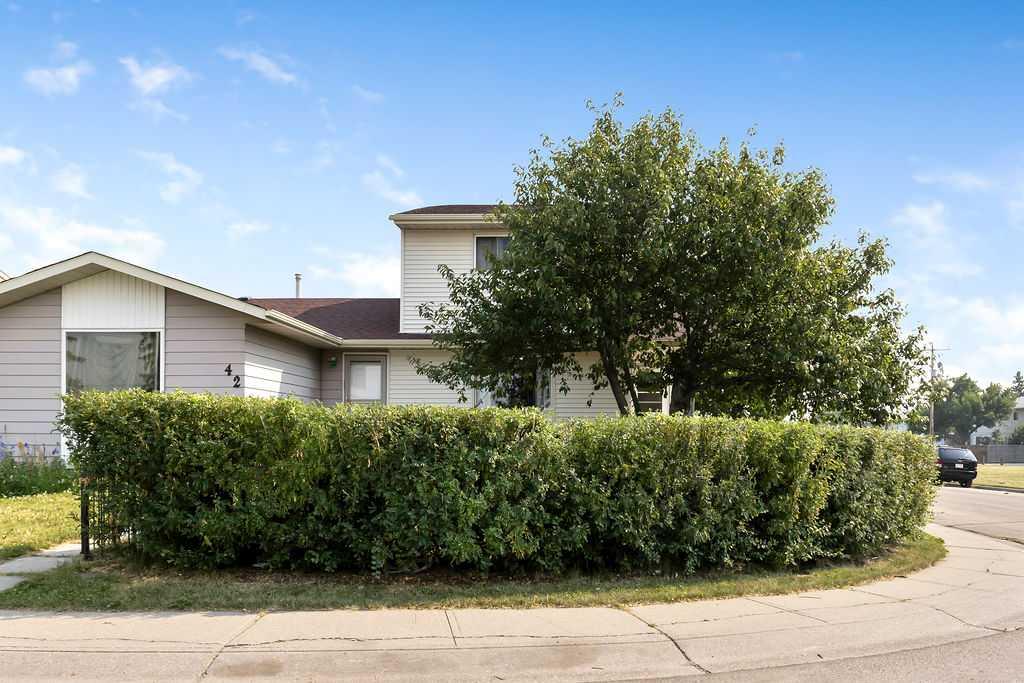 Picture for 44 Falwood Crescent NE