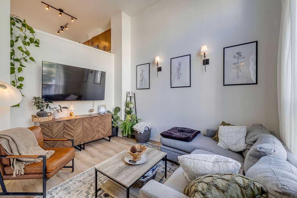 Picture for 164 Elgin Gardens SE