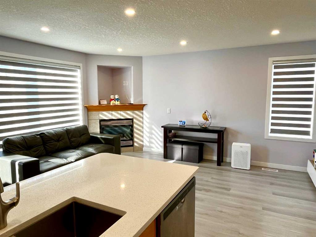 Picture for 72 Rocky Vista Circle NW