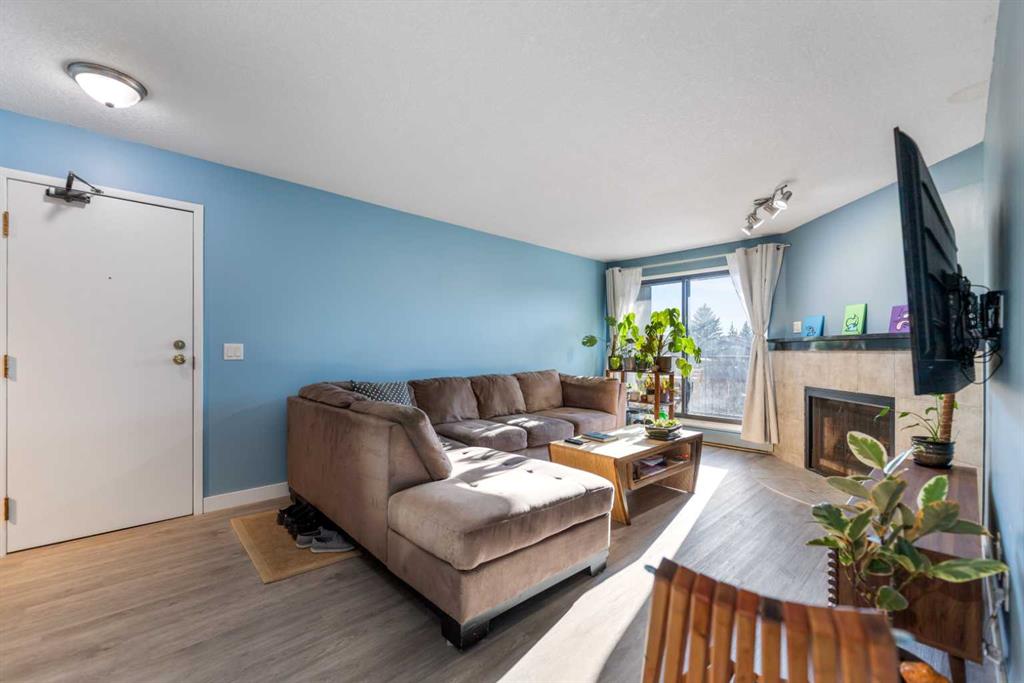 Picture for 3301, 13045 6 Street SW