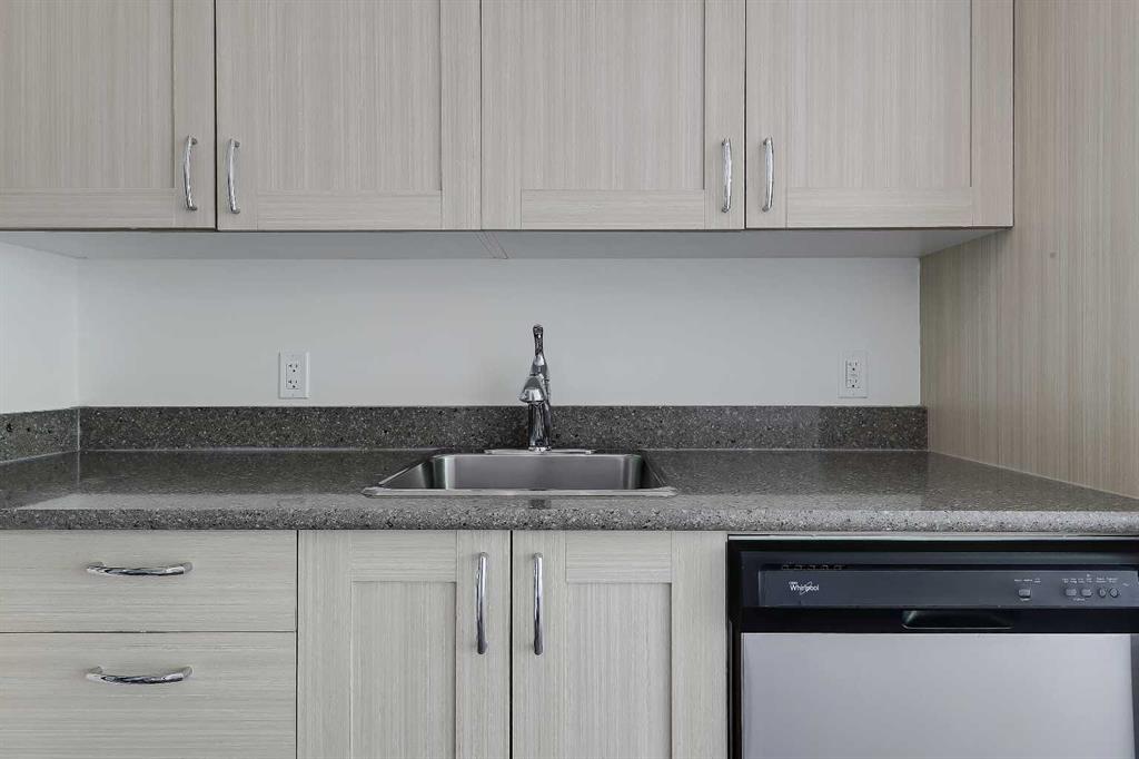 Picture for 1207, 10 Brentwood Common NW