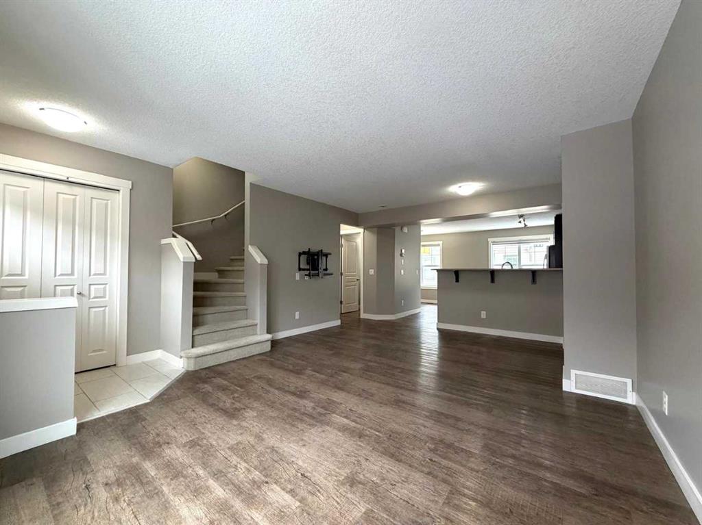 Picture for 947 Mckenzie Towne Manor SE