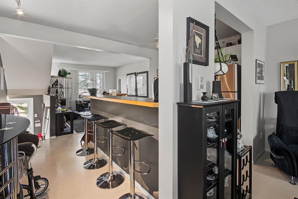 Picture for 52, 12 Templewood Drive NE