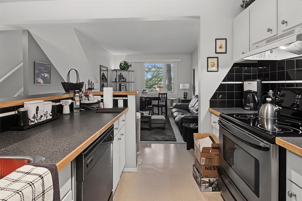 Picture for 52, 12 Templewood Drive NE