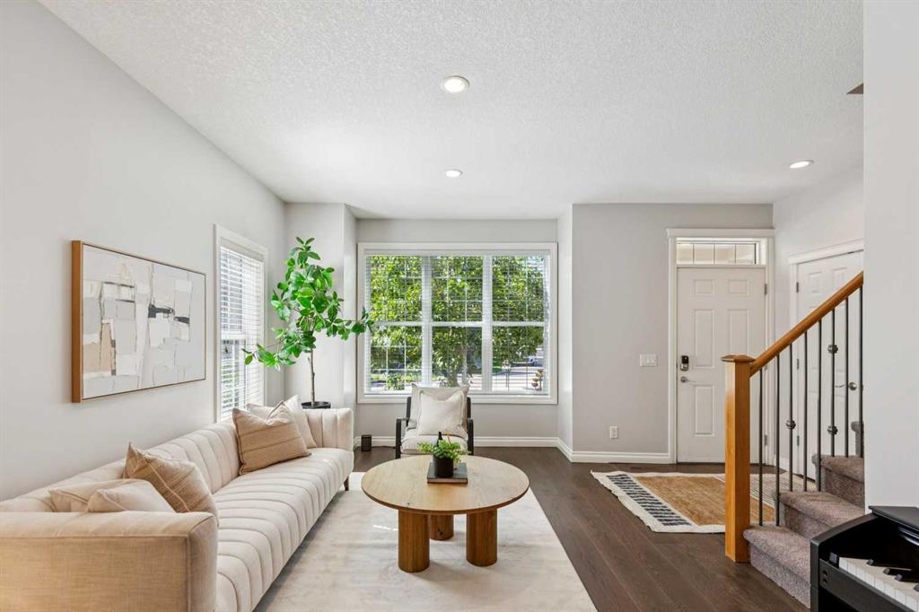 Picture for 115 Couture Crescent SW