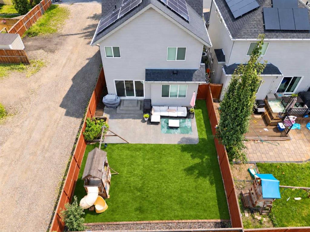 Picture for 29 Copperpond Parade SE