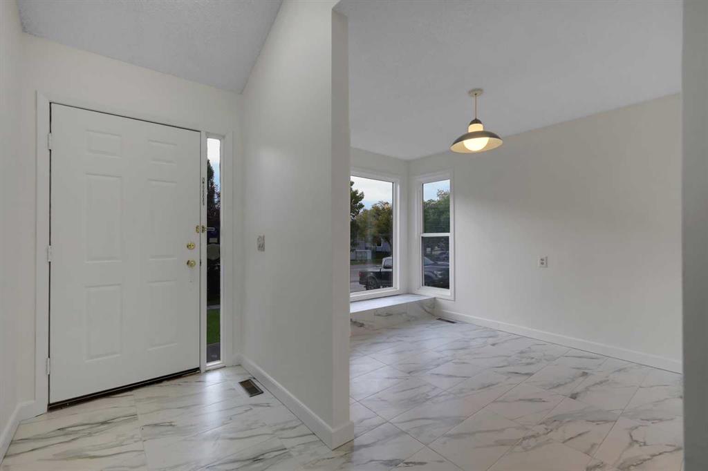Picture for 13632 Deer Run Boulevard SE
