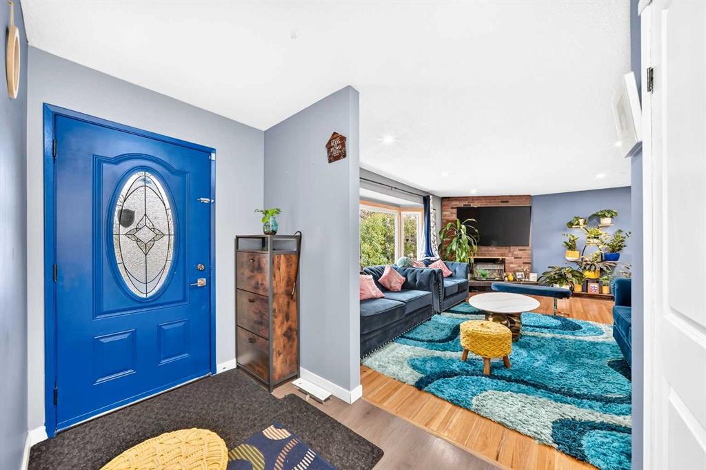 Picture for 5447 RUNDLEVIEW Road NE
