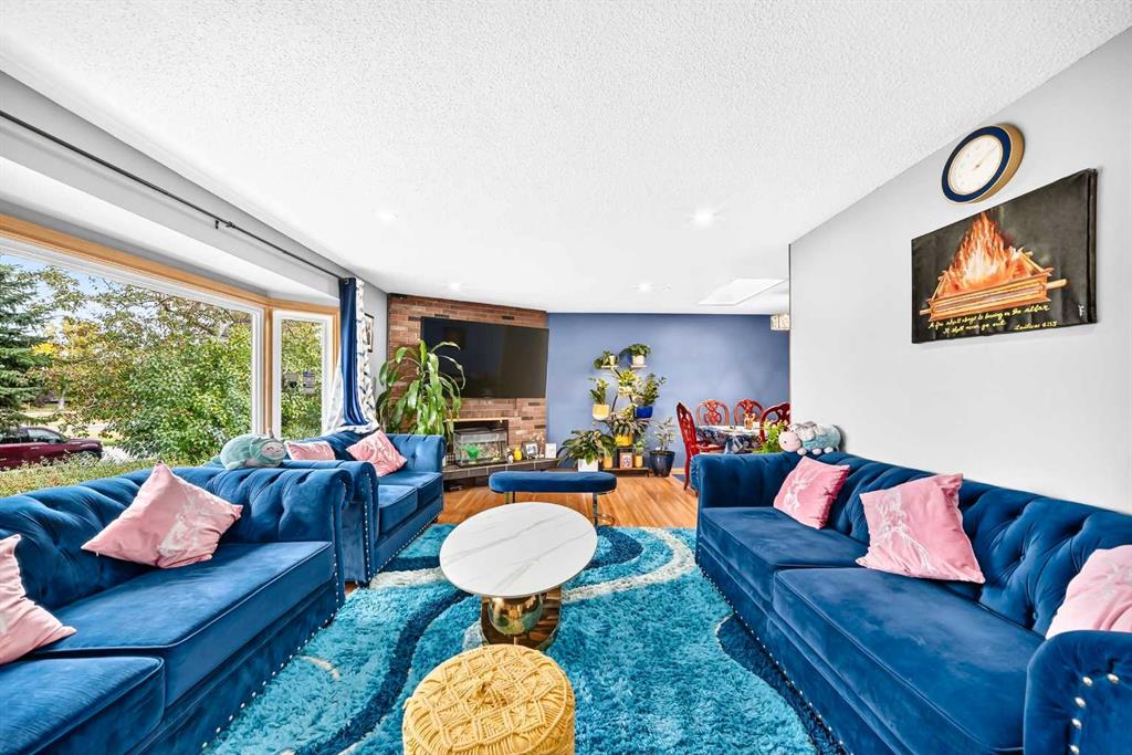 Picture for 5447 RUNDLEVIEW Road NE