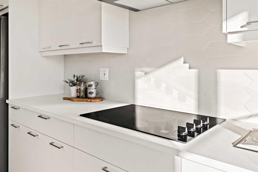 Picture for 604 Sovereign Common SW