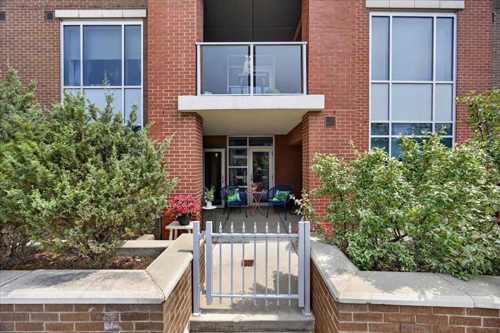 Picture for 107, 16 Varsity Estates Circle NW