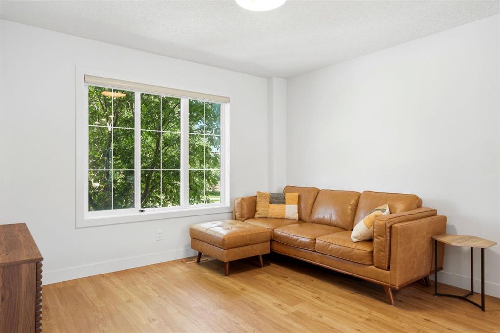 Picture for 564 Evanston Drive NW