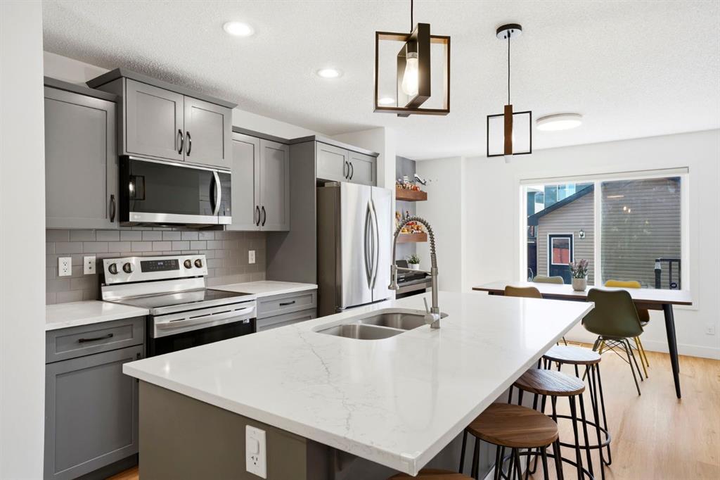 Picture for 564 Evanston Drive NW