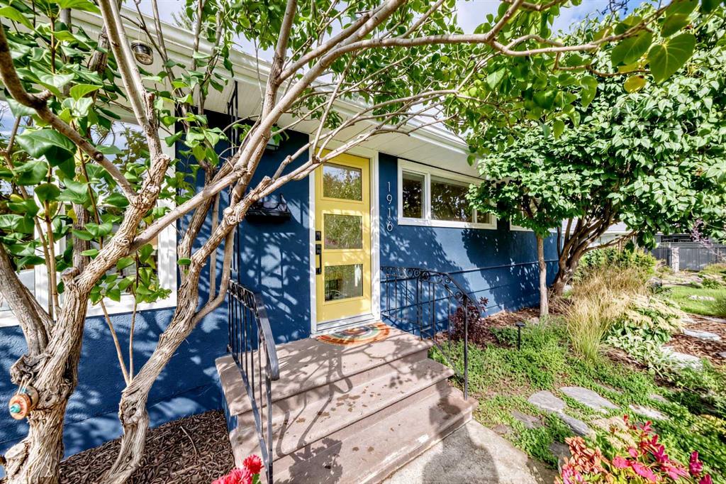 Picture for 1916 Green Ridge Road SW