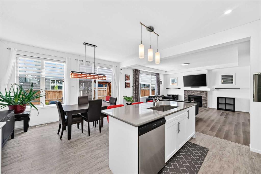 Picture for 188 Carrington Crescent NW