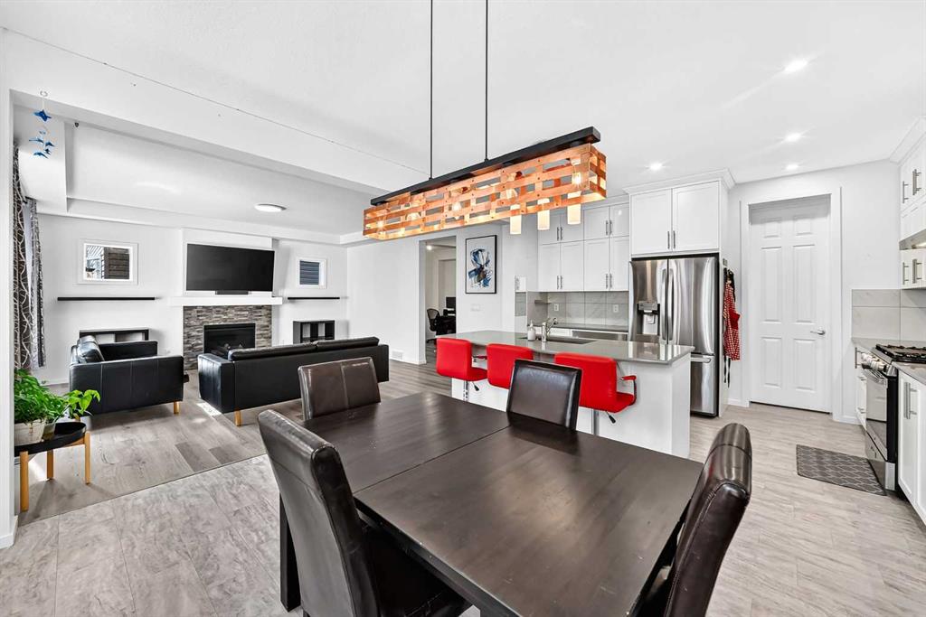 Picture for 188 Carrington Crescent NW